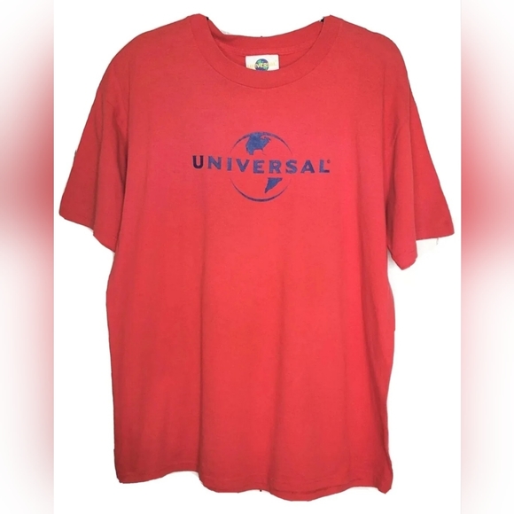 Universal Studios Vintage Short Sleeve Red T-Shirt Mens Size L - Picture 1 of 5